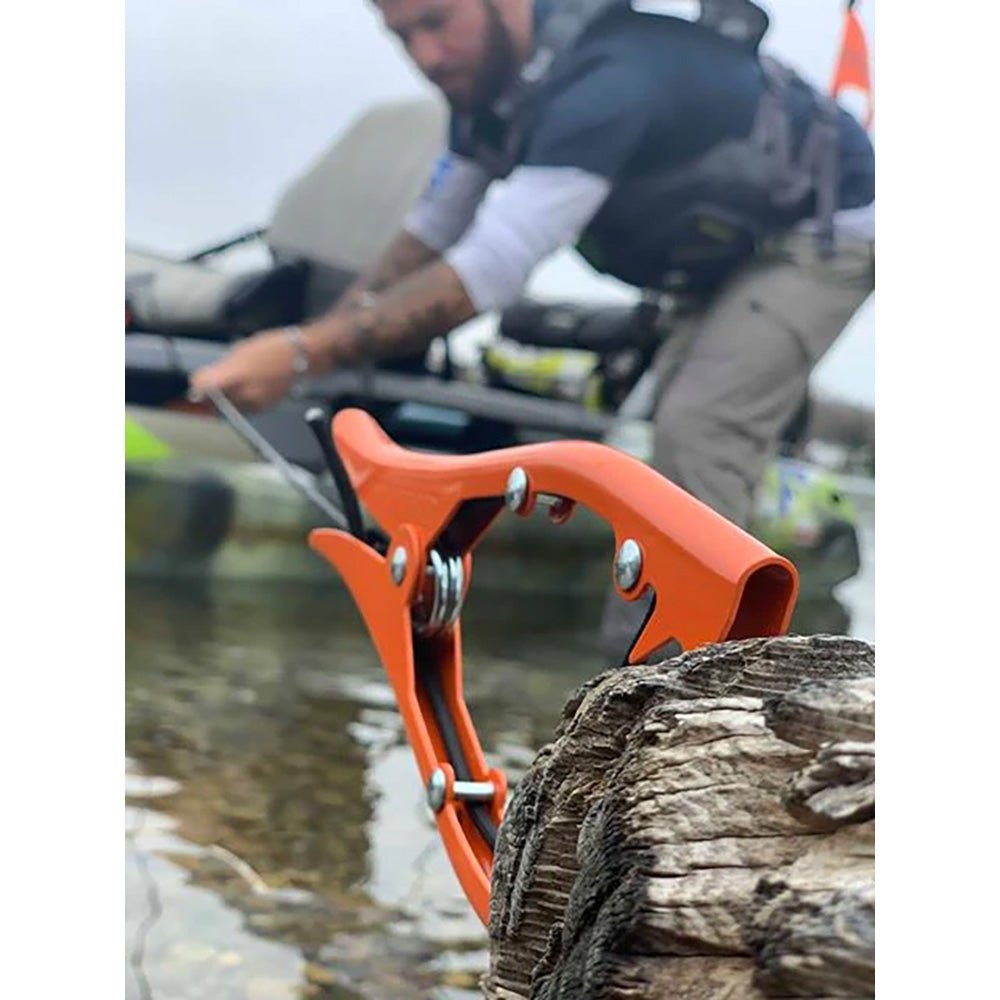 YakGear Galvanized Brush Gripper - Life Raft Professionals